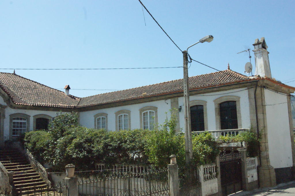 Casa Grande Do Serrado Santa Marta de Penaguiao Exterior photo